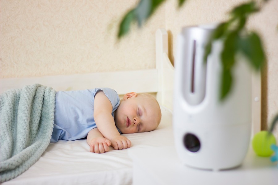 Comment choisir un purificateur d'air adapté pour bébé ?