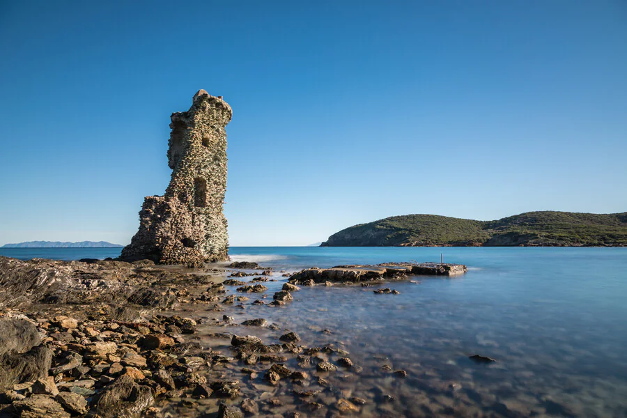 Quels sont les plus beaux points de vue sur le sentier des douaniers du Cap Corse ?